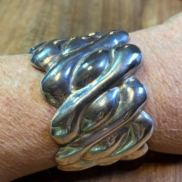 Taxco Los Ballesteros heavy sterling cuff
